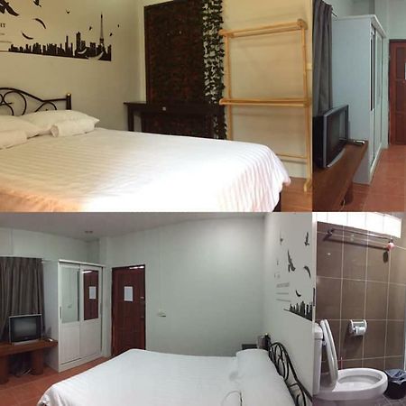 Blue Moon House - A Budget Hostel For Easy Travellers Čiang Mai Exteriér fotografie