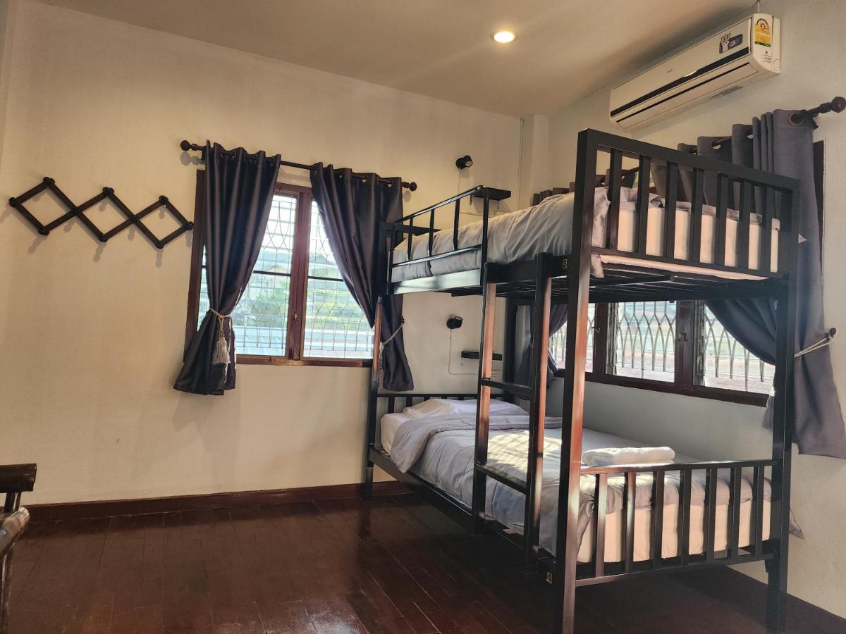 Blue Moon House - A Budget Hostel For Easy Travellers Čiang Mai Exteriér fotografie