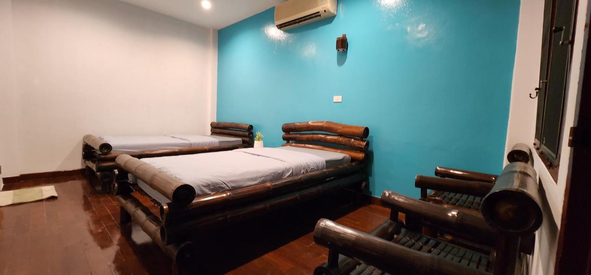 Blue Moon House - A Budget Hostel For Easy Travellers Čiang Mai Pokoj fotografie
