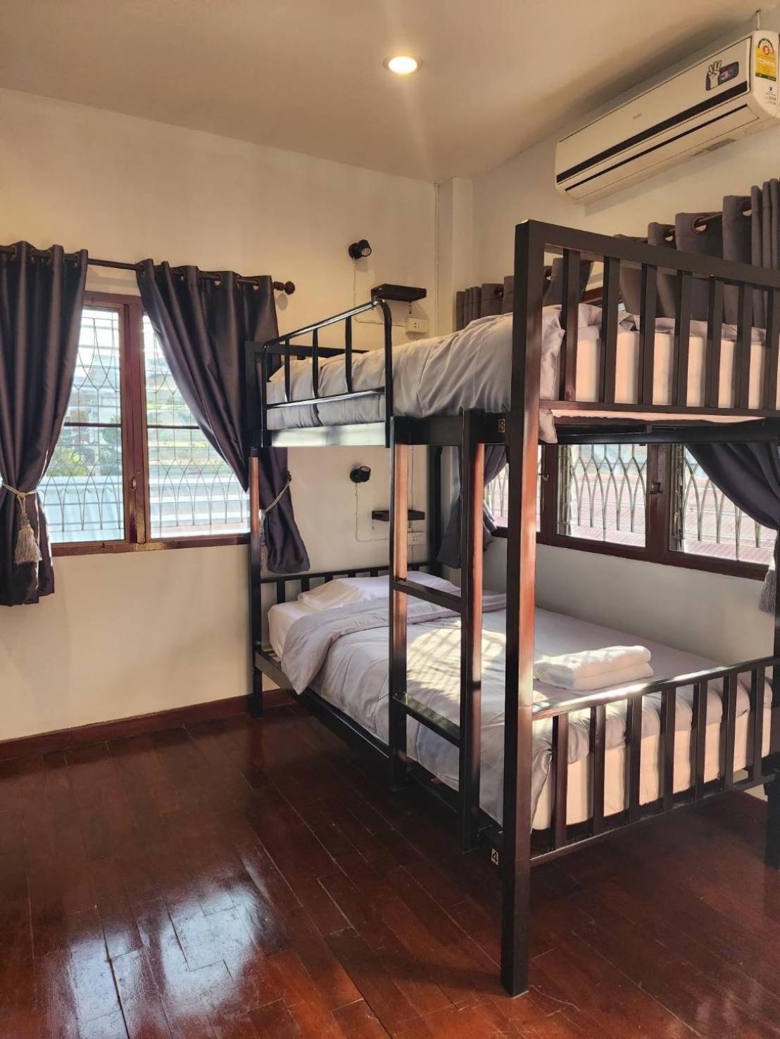 Blue Moon House - A Budget Hostel For Easy Travellers Čiang Mai Exteriér fotografie